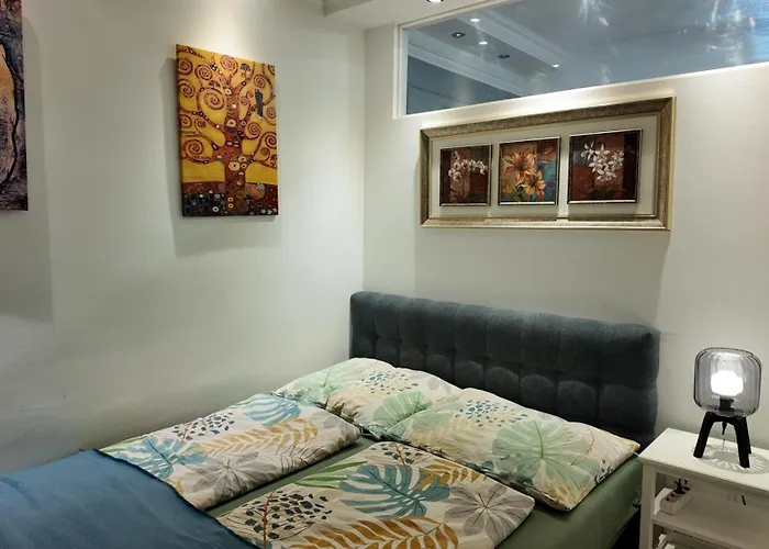 Cozy - U3 Johnstrasse & Stadthalle アパート