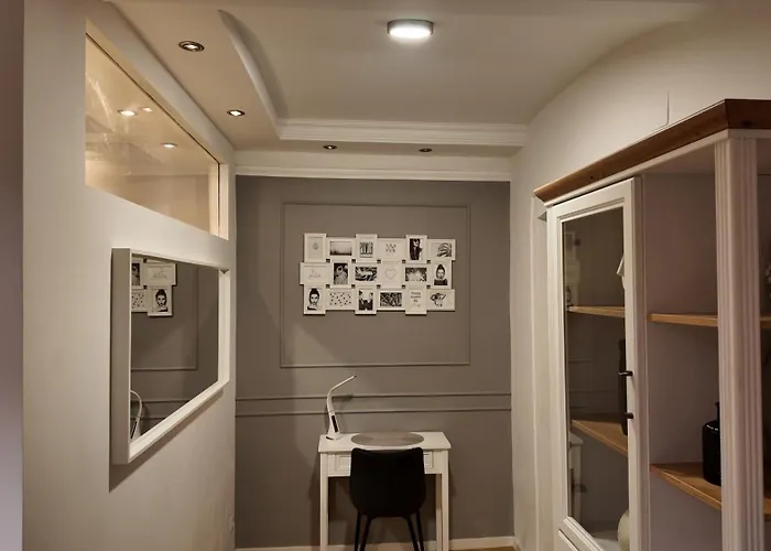 Cozy - U3 Johnstrasse & Stadthalle アパート